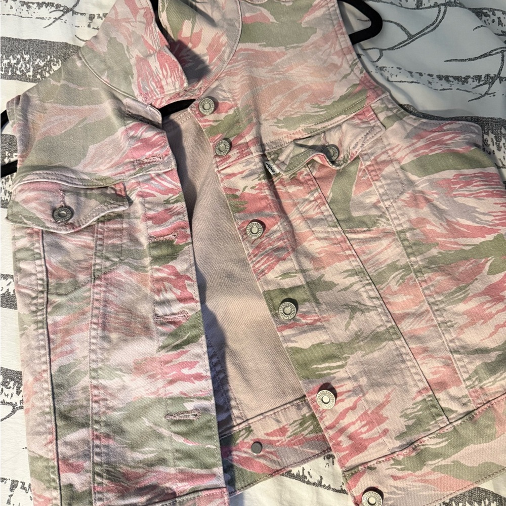 LEVI’s Denim Vest